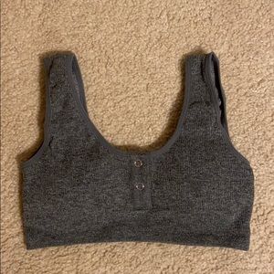 sports bra